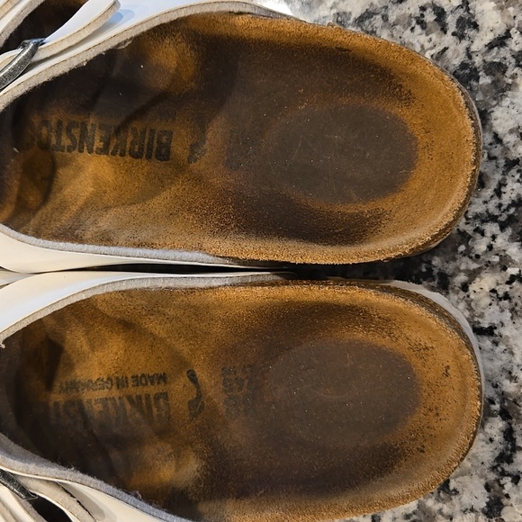 BIRKENSTOCK FLORIDA BIRKO-FLOR WHITE SANDALS. SIZE 38 = 7-8. - Picture 12 of 13